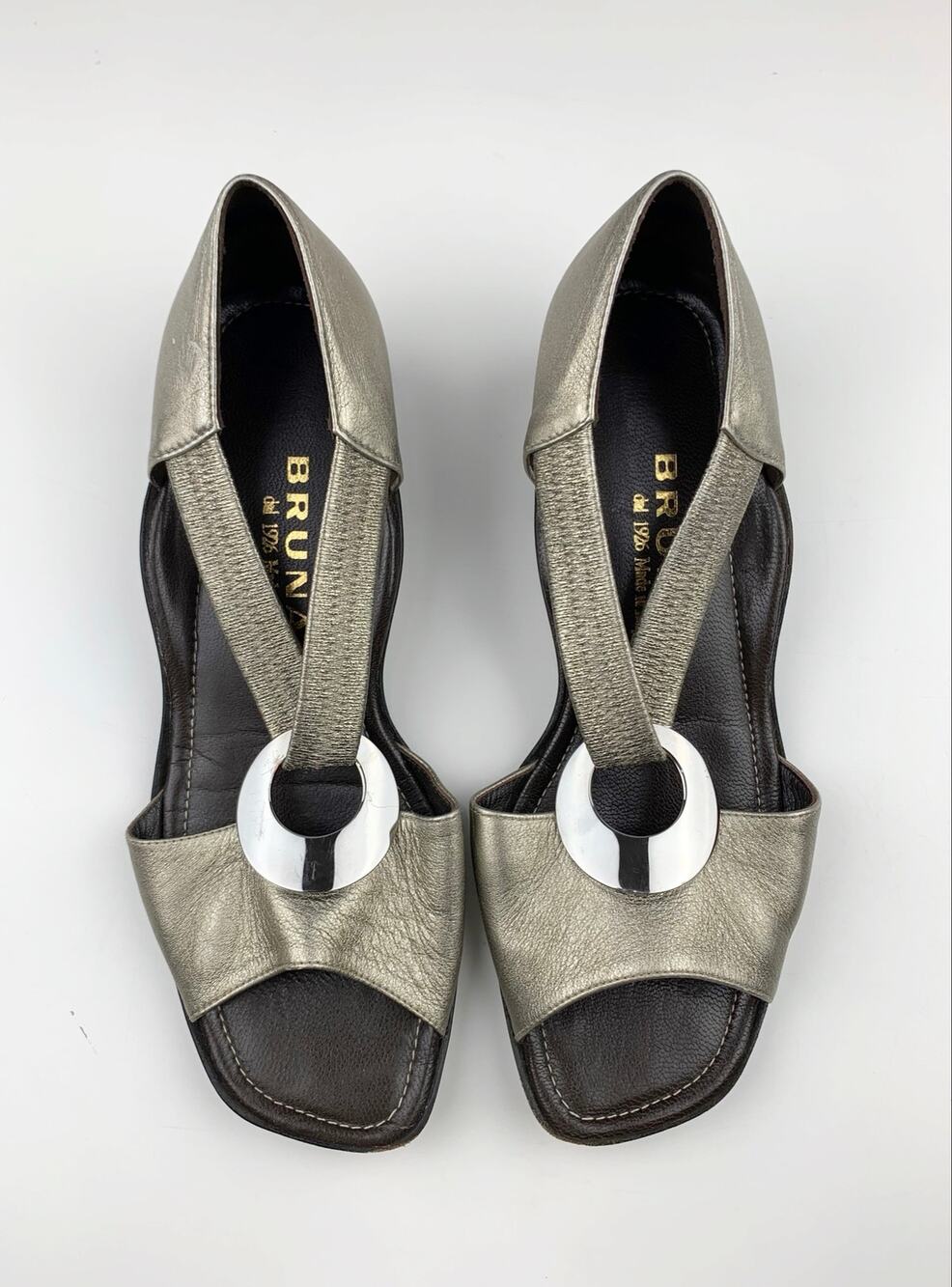 Brunate Sandals Metallic Gold Leather Open Toe Low Heel Italy Women's 37.5 US 7
